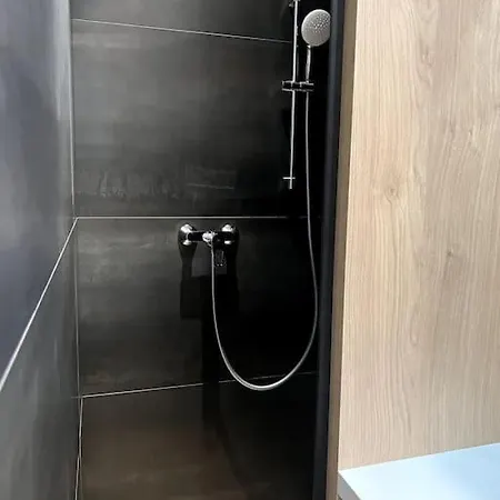 Maison En Bord De Сasa de vacaciones *