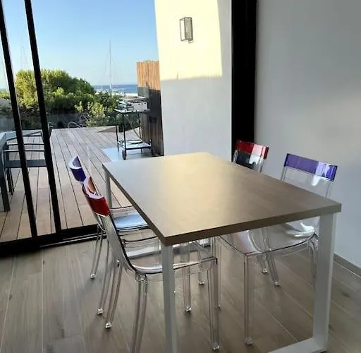 Prázdninový dům Maison En Bord De